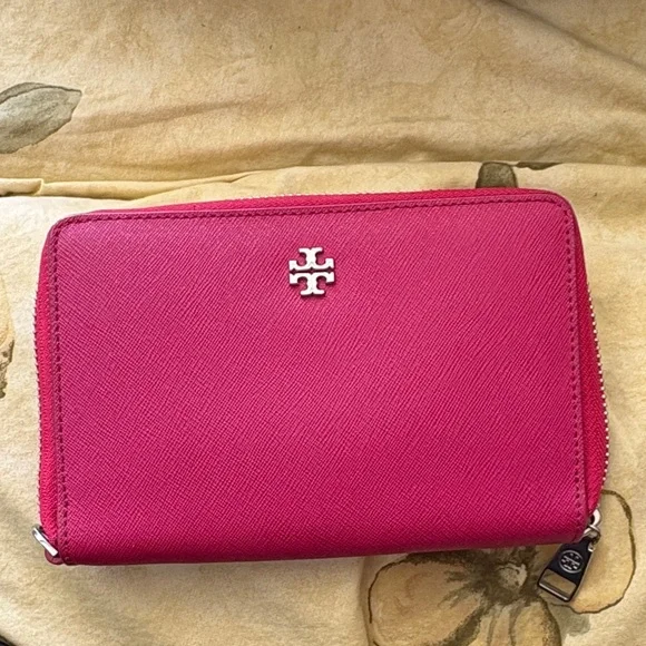 Tory Burch Hot Pink Saffiano Zip-Around Wallet - Picture 1 of 3